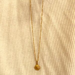 Gold Seashell Necklace